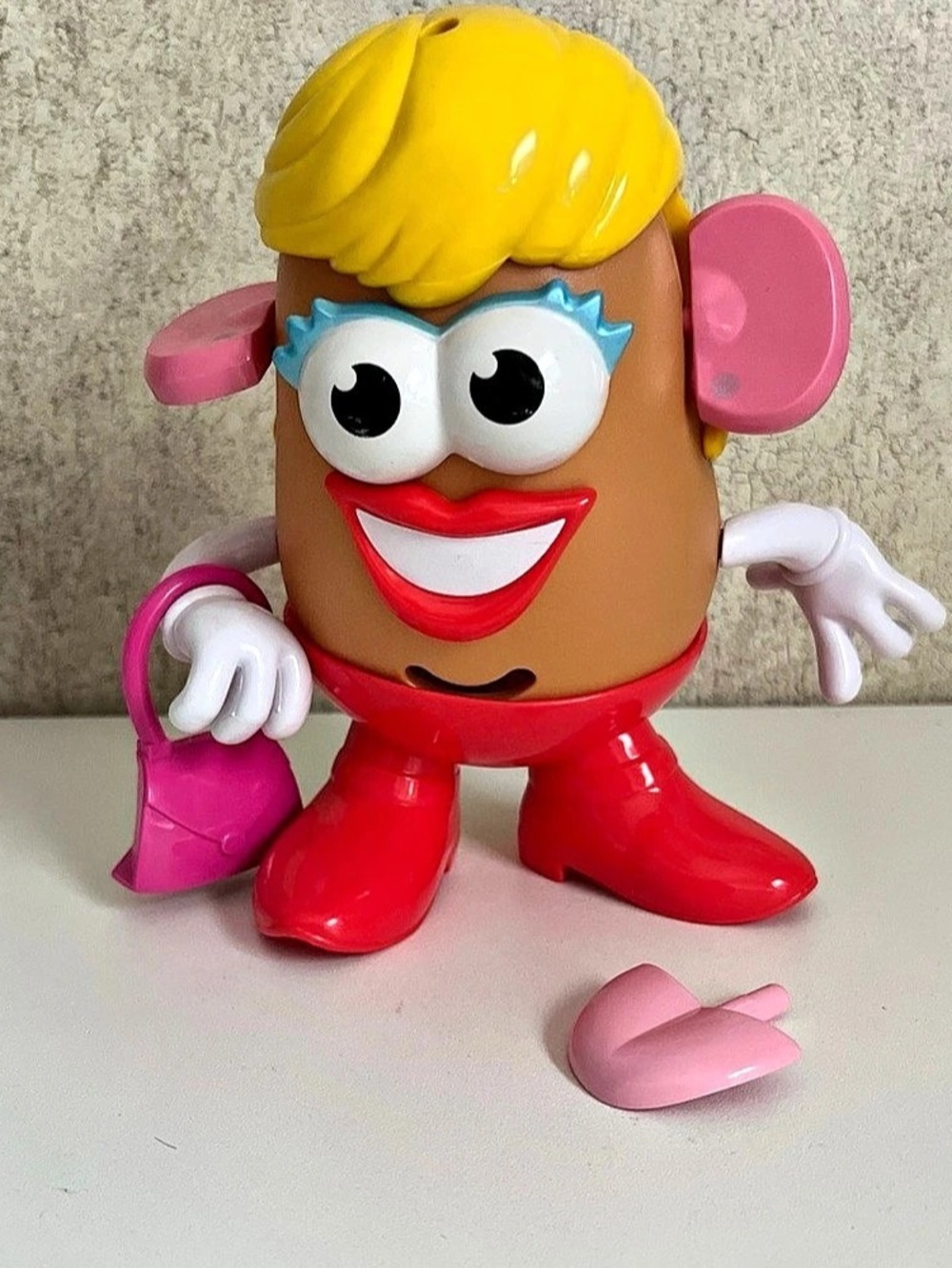 Hasbro Mrs. Potato Head Classic Toy Figure